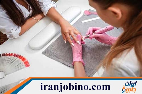 طراحی و کاشت ناخن در ولیعصر بین پارک وی و نیایش تهران