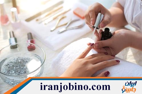 طراحی و کاشت ناخن در ولیعصر بین پارک وی و نیایش تهران