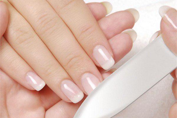 همه چیز در خصوص کاشت ناخن