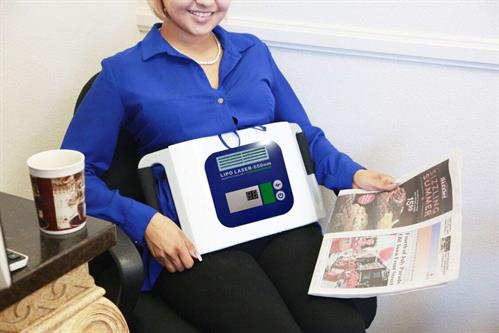 لاغری موضعی با دستگاه‌های لیزری مدرن