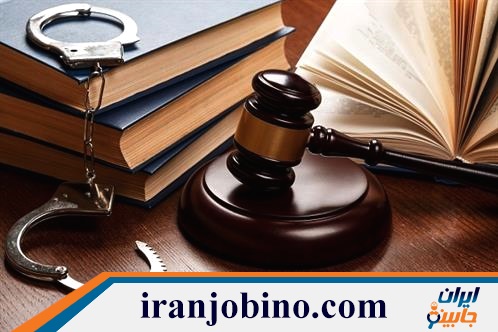 حضور وکیل در چه جرایمی الزامی است؟