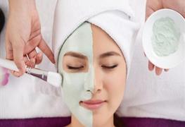 پاکسازی صورت با مواد اصلی دکتر اسپیلر