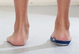 نمایش توضیحات کفی طبی کوتاهی پا