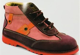 نمایش توضیحات کفی و صندل و کفش مخصوص خار پاشنه