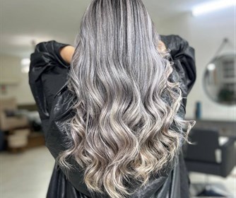 نمونه هایی از رنگ و مش و هایلایت مو