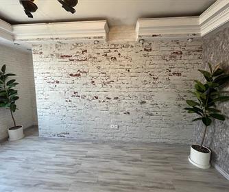 نمونه هایی از پوستر و کاغذدیواری نصب شده