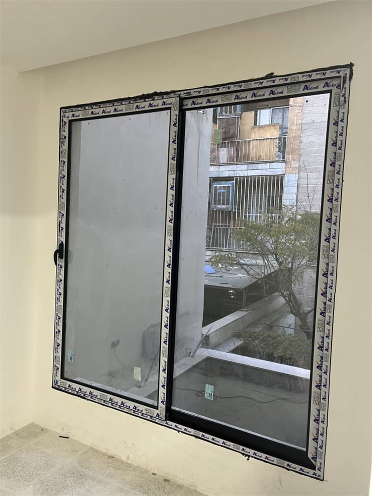 درب و پنجره UPVC ساخته شده